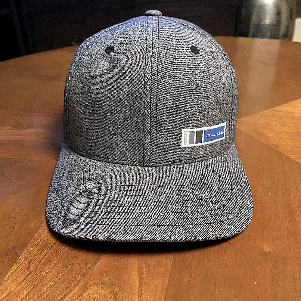 NWOT Travis Mathew McDaniel Fitted Golf Hat
